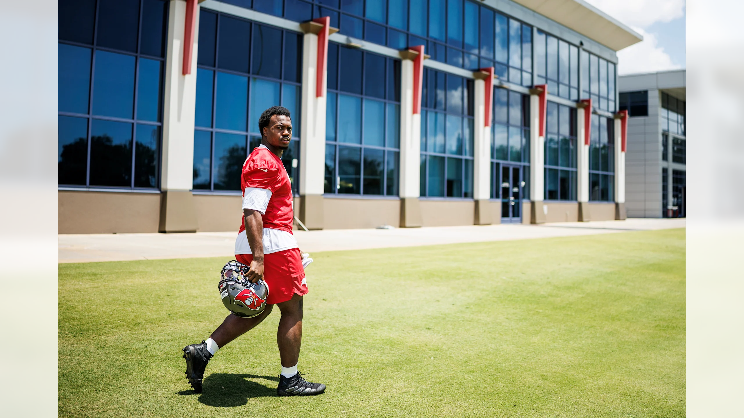 The Second Coming of Warren Sapp? Maybe? - Bucs Life